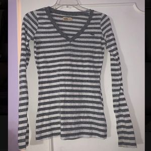 HOLLISTER Gray/White Striped Long Sleeve V-Neck